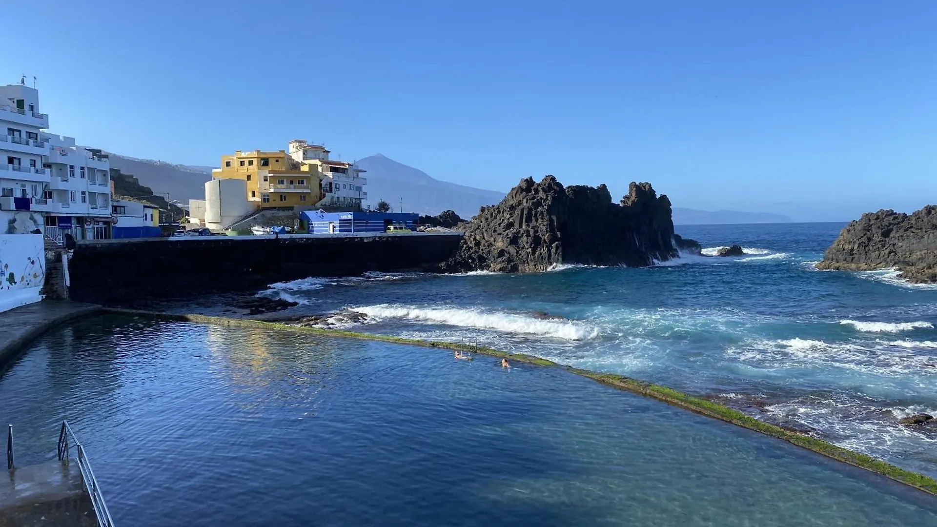 Manolo Pris En El Mar Teide Con Piscina Natural El Pris Spain