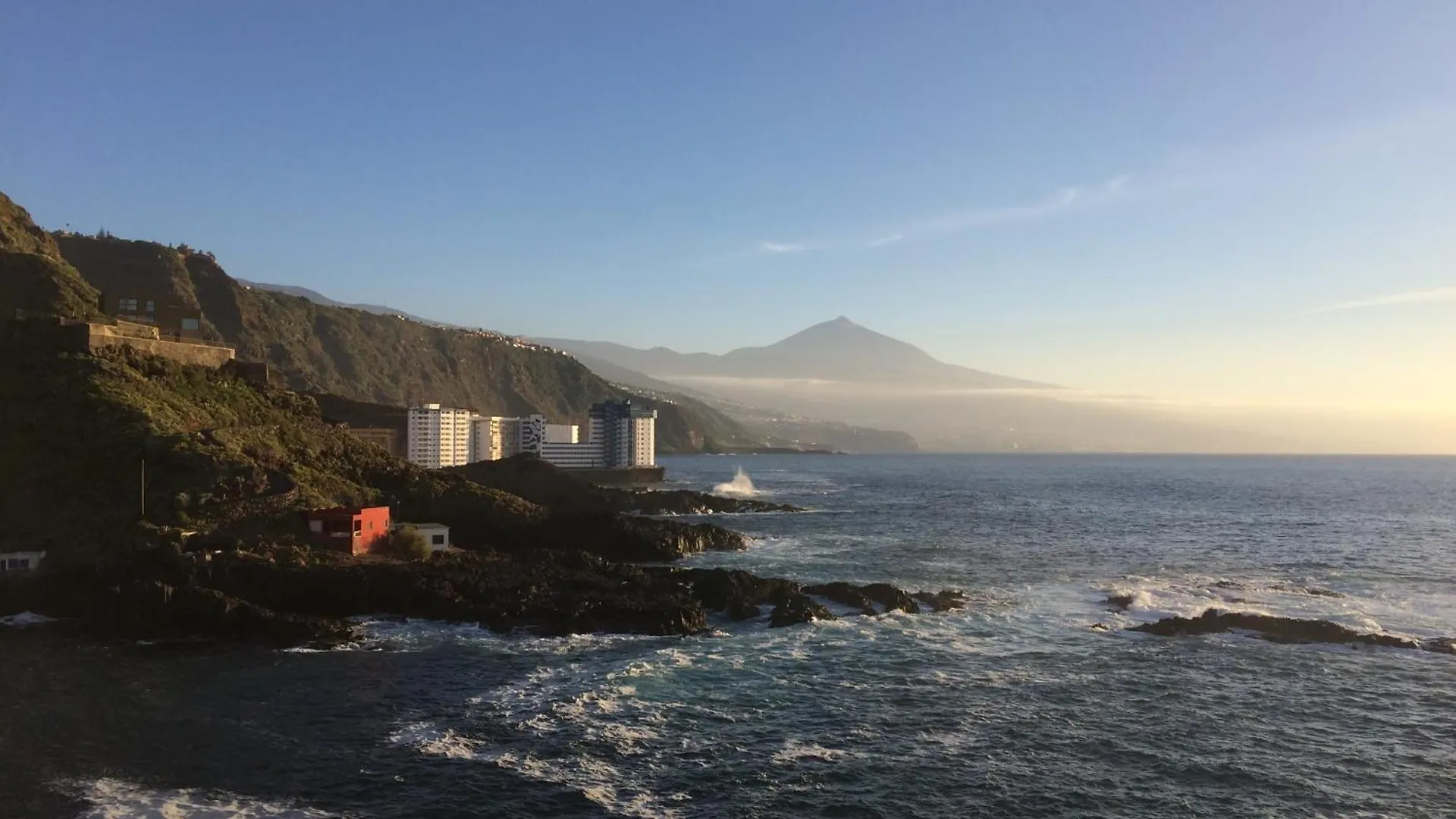 Manolo Pris En El Mar Teide Con Piscina Natural El Pris 0*,  Spain
